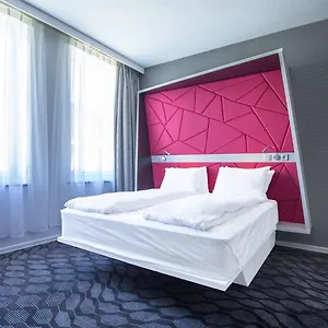 3* Ξενοδοχείο Magic Xhibition - Self-service-hotel